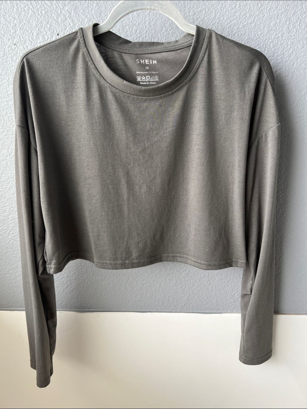 SHEIN Green Cropped Long Sleeve Tee - Crew Neck